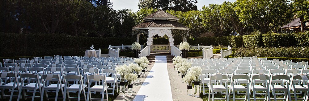 Rose Court Garden At Disneyland Hotel California Weddings Wishes Rose Court Garden