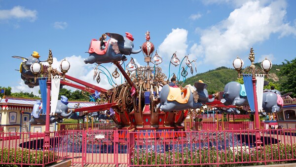 空飛ぶダンボ アトラクション 香港ディズニーランド リゾート